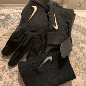 Nike Gloves